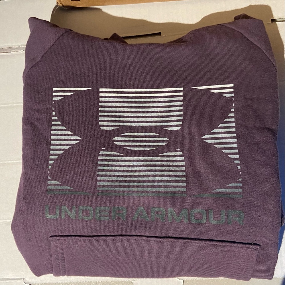 Under Armour Cotton Hoodie Size Small Never Worn